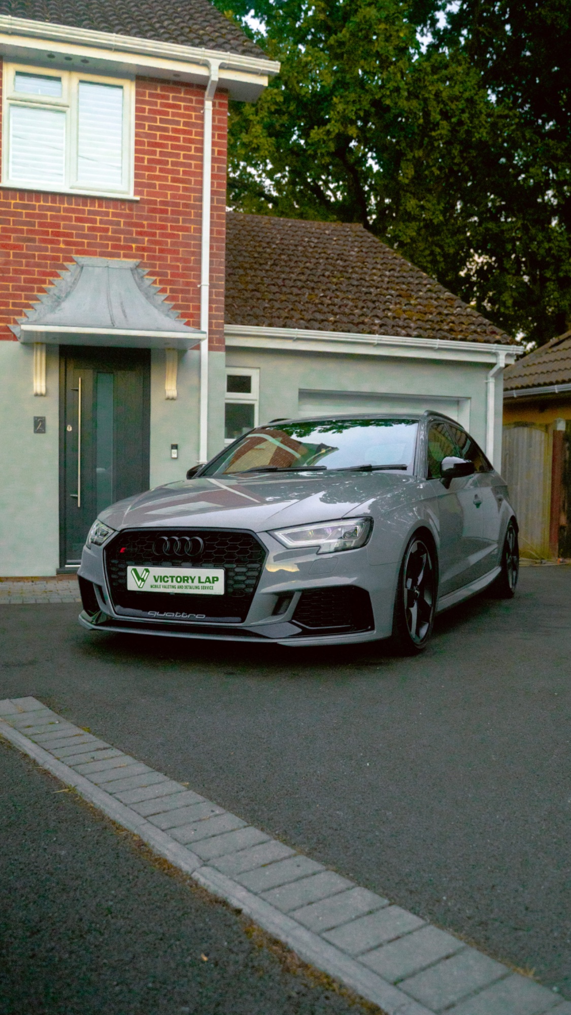 Exterior valet – Jaguar XJ