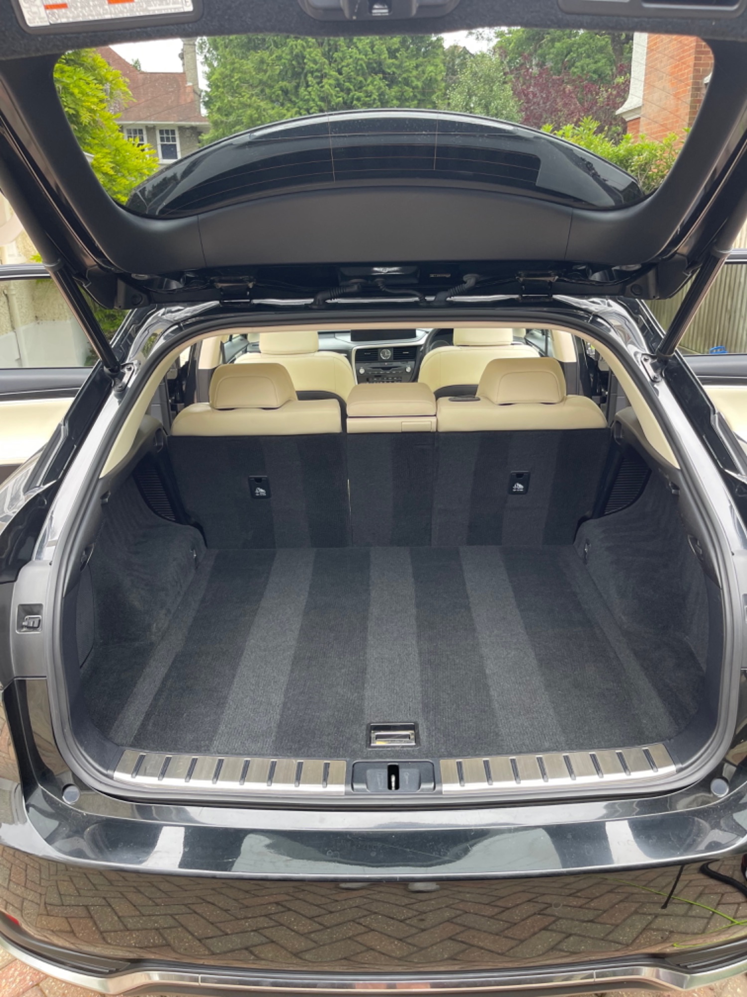 Interior valet – boot detail